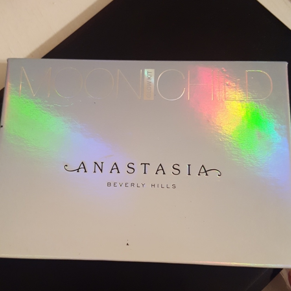 Moon child highlight pallet